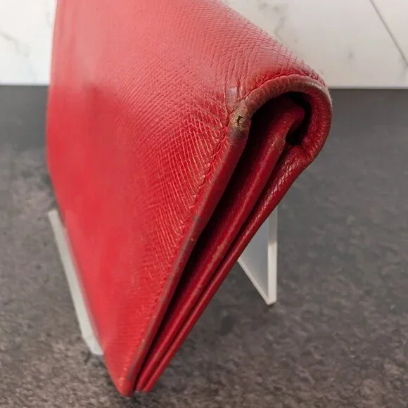 Prada Red Leather Wallet – Classic Snap Closure - Picture 5 of 17